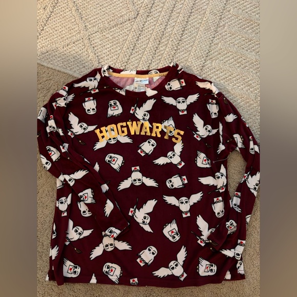 Warner Bros. Other - Warner Bros. Burgundy Harry Potter Sleepwear